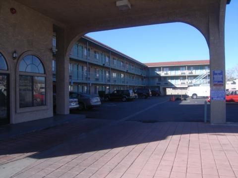 Econo Motor Inn - Los Angeles — Photos 2